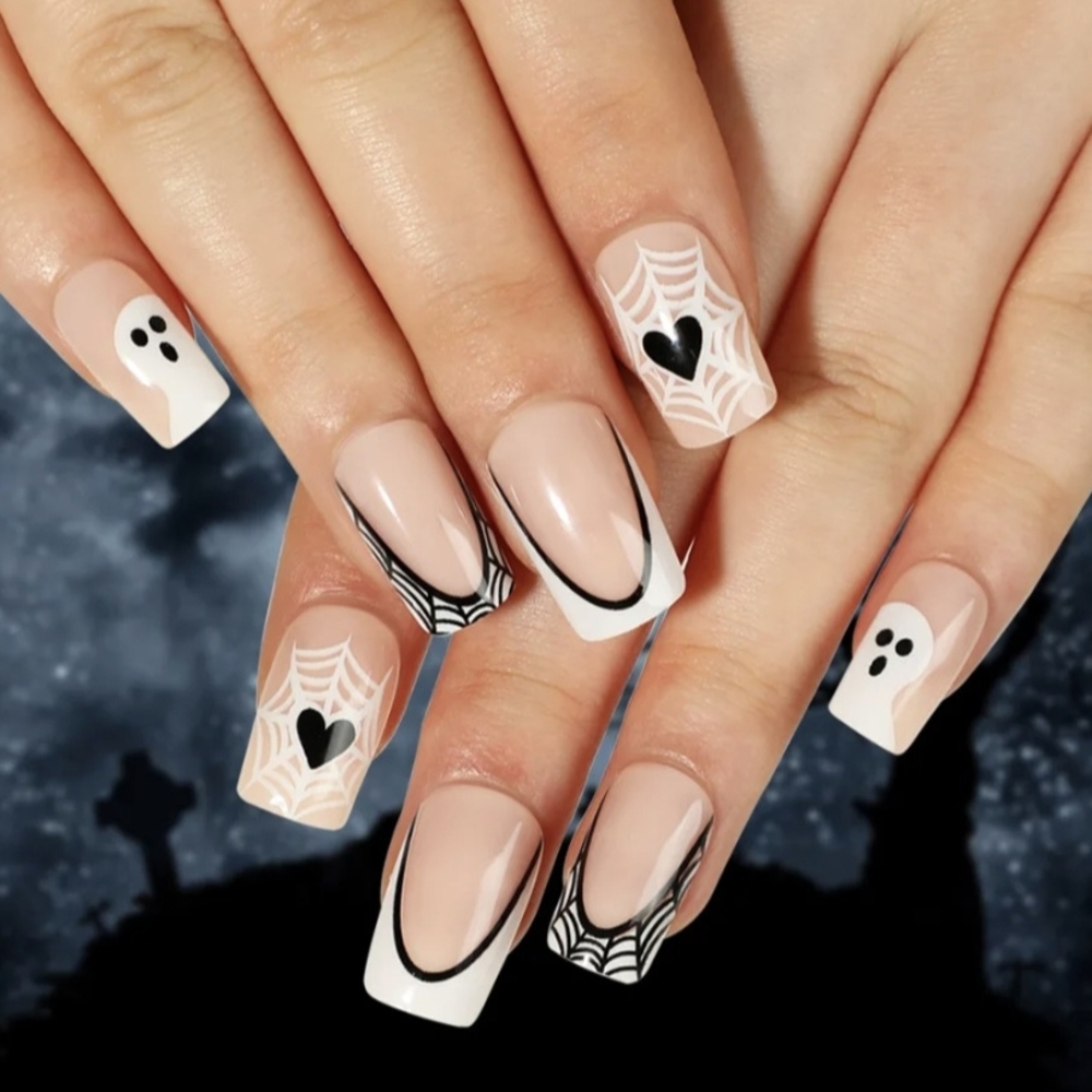 Halloween Press On Nails - Black and White